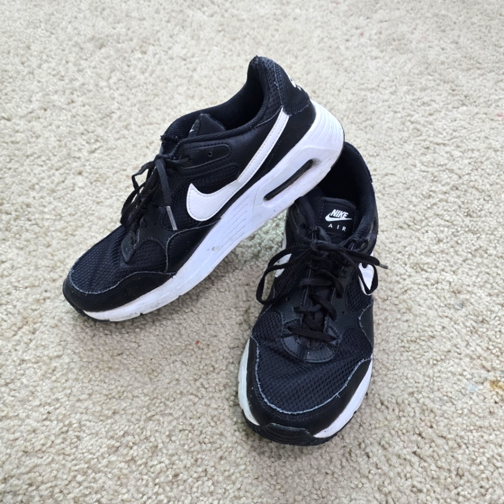 Nike Air Max Command Size 8.5 Women’s Black Running Shoes Classic Check Logo